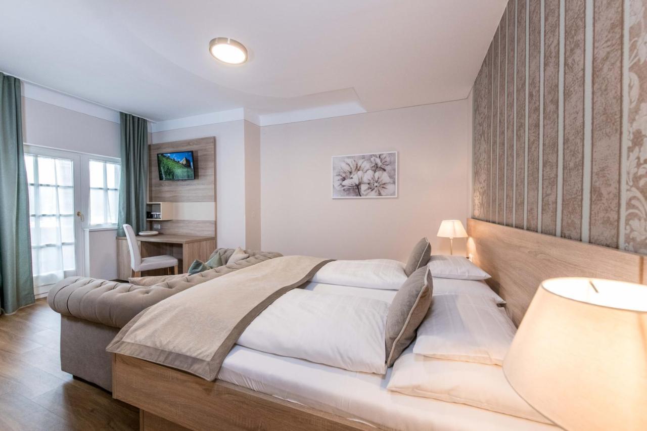 Lust Und Laune Hotel Am Woerthersee เพิร์ทชาค อัม เวิร์ทเทอร์ซี ภายนอก รูปภาพ