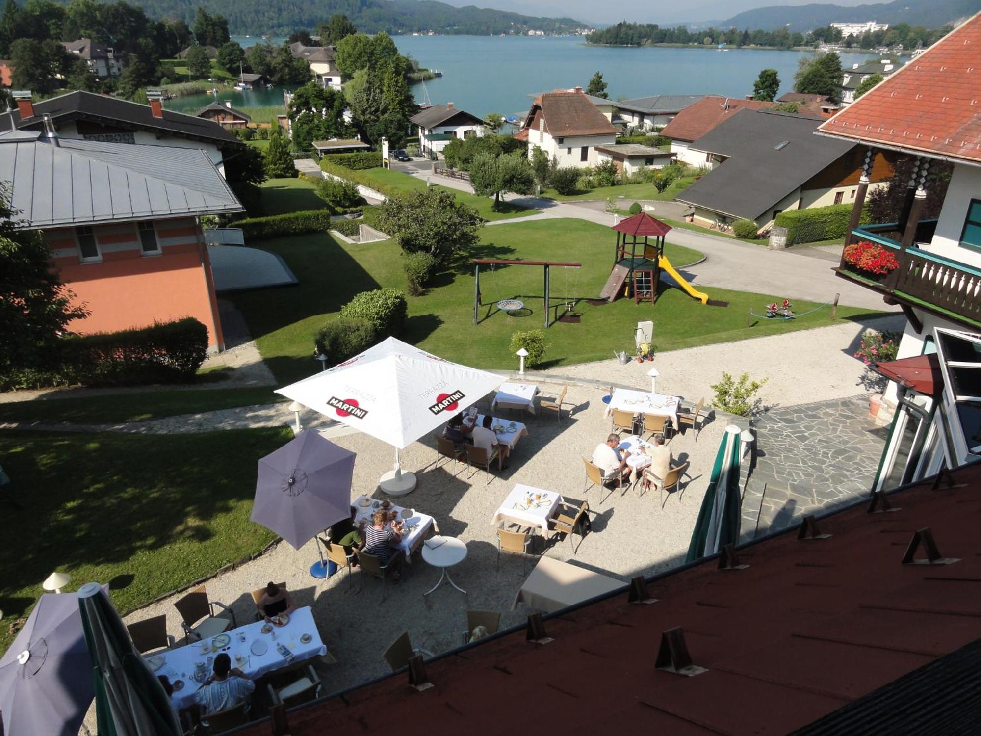 Lust Und Laune Hotel Am Woerthersee เพิร์ทชาค อัม เวิร์ทเทอร์ซี ภายนอก รูปภาพ