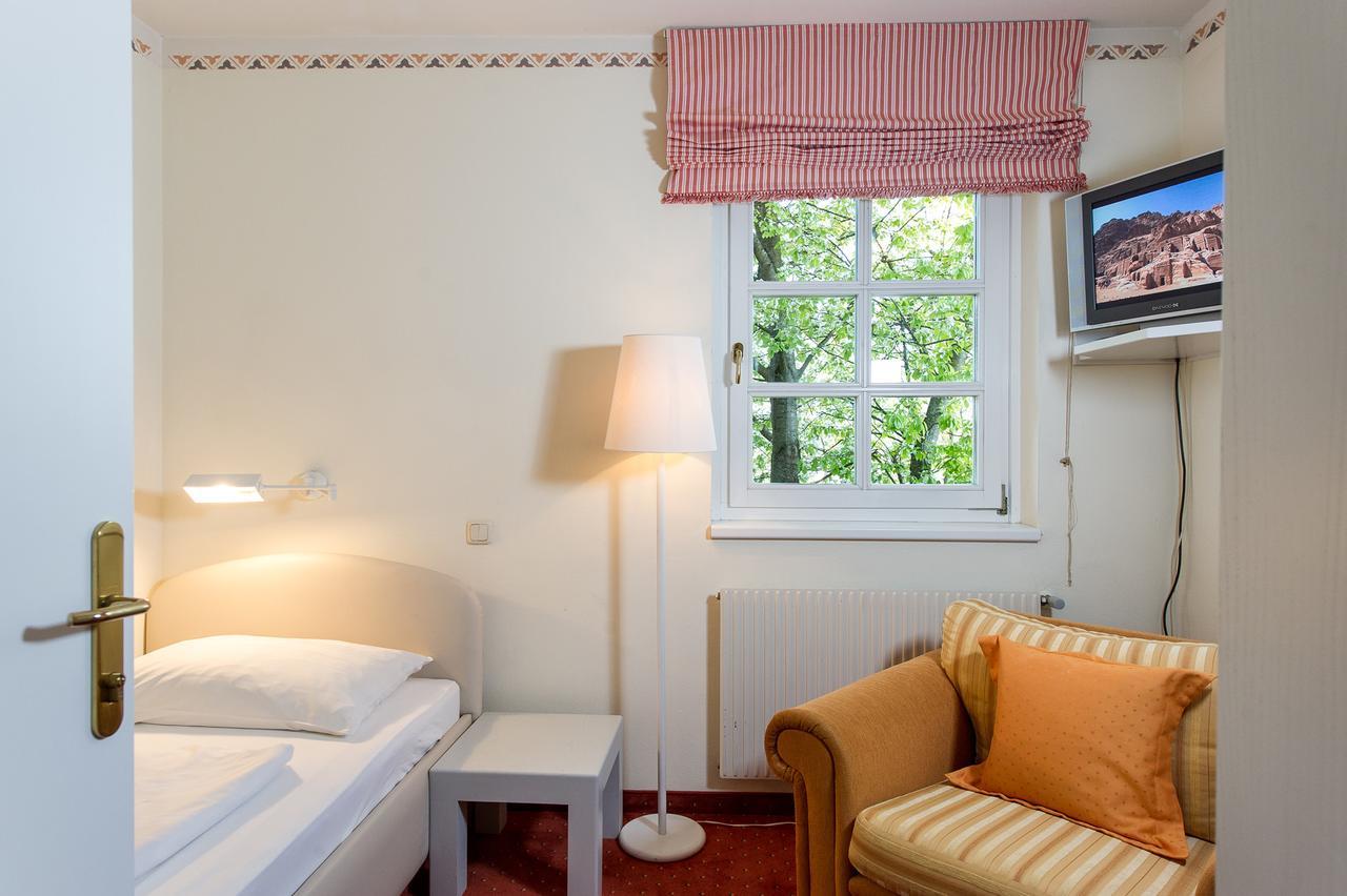 Lust Und Laune Hotel Am Woerthersee เพิร์ทชาค อัม เวิร์ทเทอร์ซี ภายนอก รูปภาพ